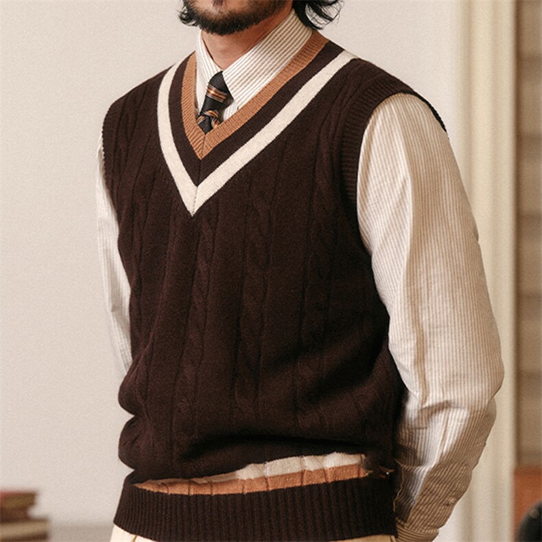 2025年秋季马甲宽松型拼色V领马甲时尚百搭通勤简约休闲，男装背心/马甲，犀桦羊绒