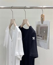 80695V领装饰扣针织T，其它，NARDTREE