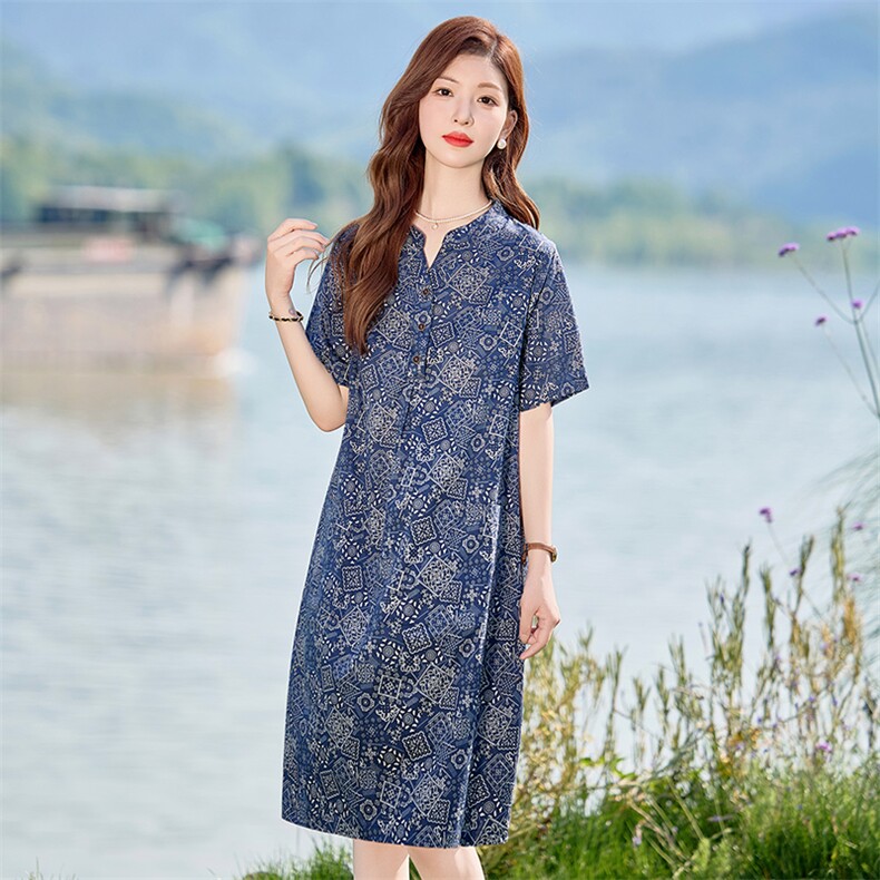 现货2025年夏季文艺复古优雅印花中长款妈妈连衣裙,女装连衣裙,依恋蒂丝