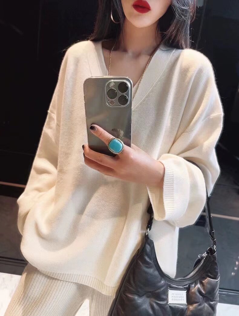 V领女纯色长袖针织打底衫宽松慵懒风上衣洋气套头毛衣，女装针织衫/毛衣，半城羊绒