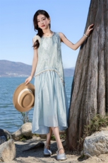 法式重工亮片背心连衣裙女夏季2025新款轻奢高级感海边度假风长裙，女装连衣裙，铭街依杨