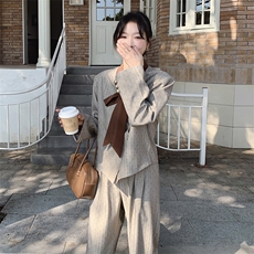 春现设计感御姐盐系西装两件套B190-5015-P170-K238，女装套装/套裙，2B190