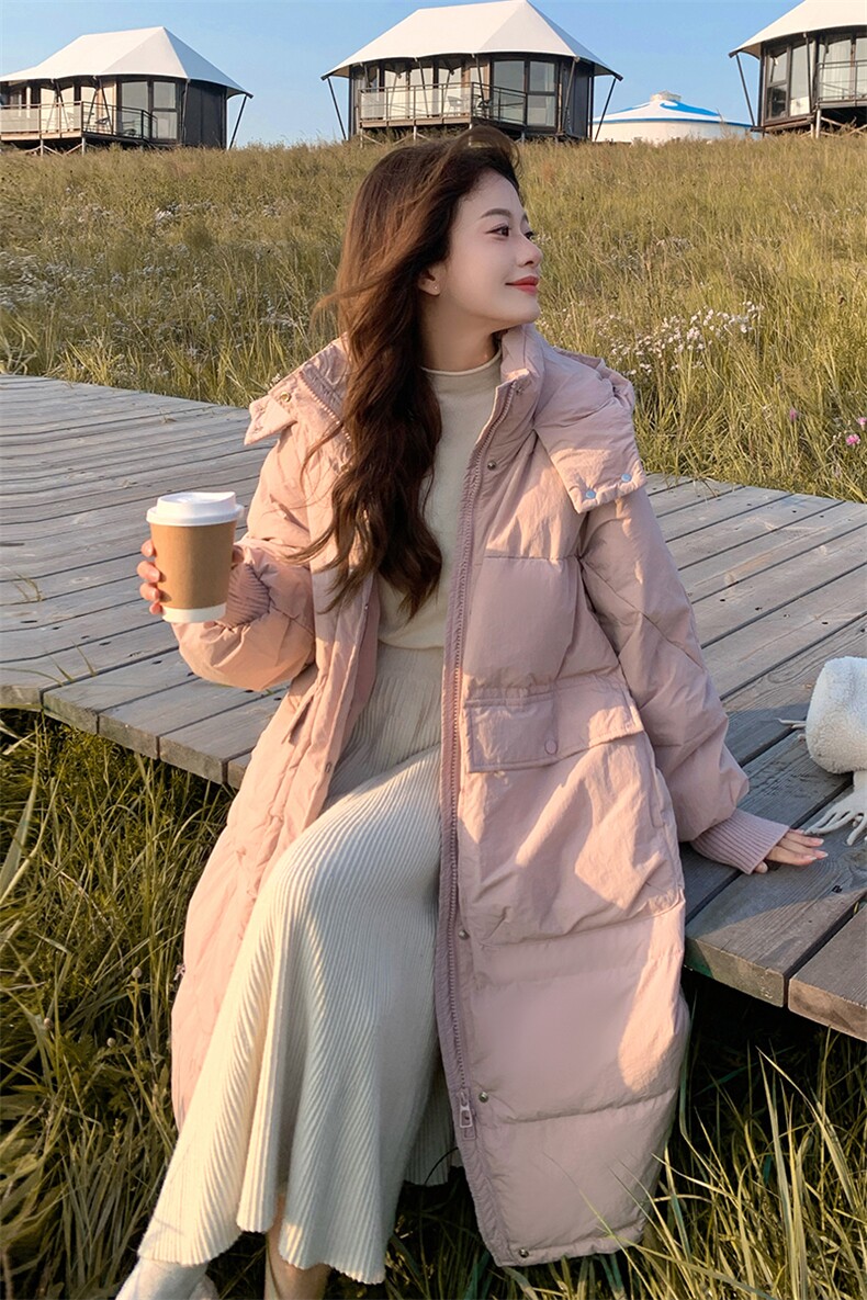 粉色长款羽绒服女过膝冬季新款韩版大被子加厚宽松外套,女装羽绒服,秀美人生