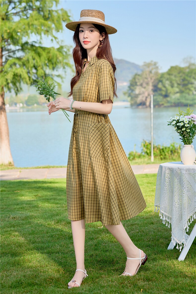 6309时尚翻领格纹抽绳显瘦连衣裙,女装连衣裙,倪叶myz