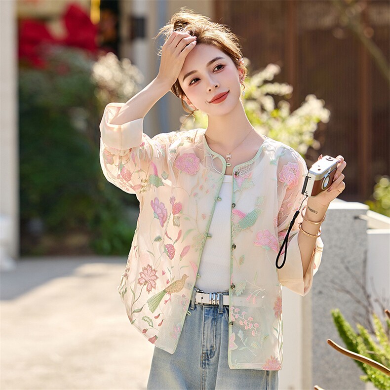 欧根纱刺绣薄款防晒衣外套女2025春夏新款名媛气质新中式开衫上衣,女装短外套,沁沁公主