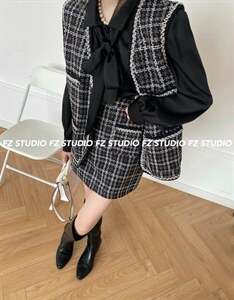 秋季新款，小香马甲套装图片
