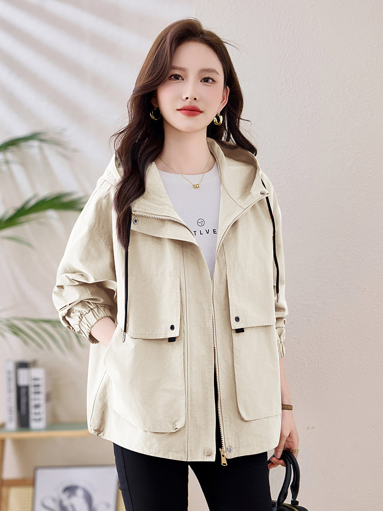 工装休闲外套女2025春秋新款时尚宽松连帽韩版学院风小个子棉上衣,女装风衣,依万里