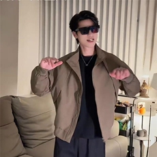 卡其色