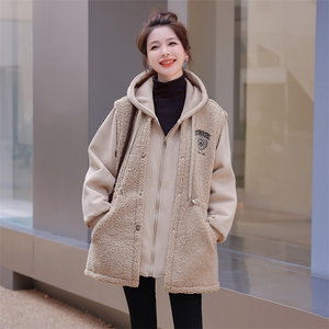 颗粒绒外套女2022冬季新款女装韩版时尚休闲保暖加厚仿羊羔毛外套图片
