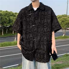 黑色