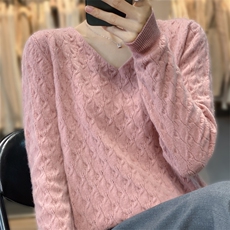 时尚洋气勾花镂空V领打底衫女秋冬季宽松套头羊毛针织衫，女装羊毛衫，奢优羊绒