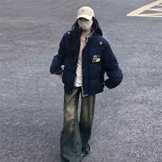 藏青色