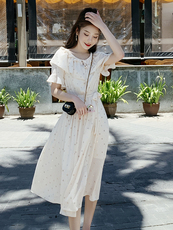 十一少女lii3.15新品”春风吹“挂脖气质俏皮碎花长裙连衣裙，女装连衣裙，依多米