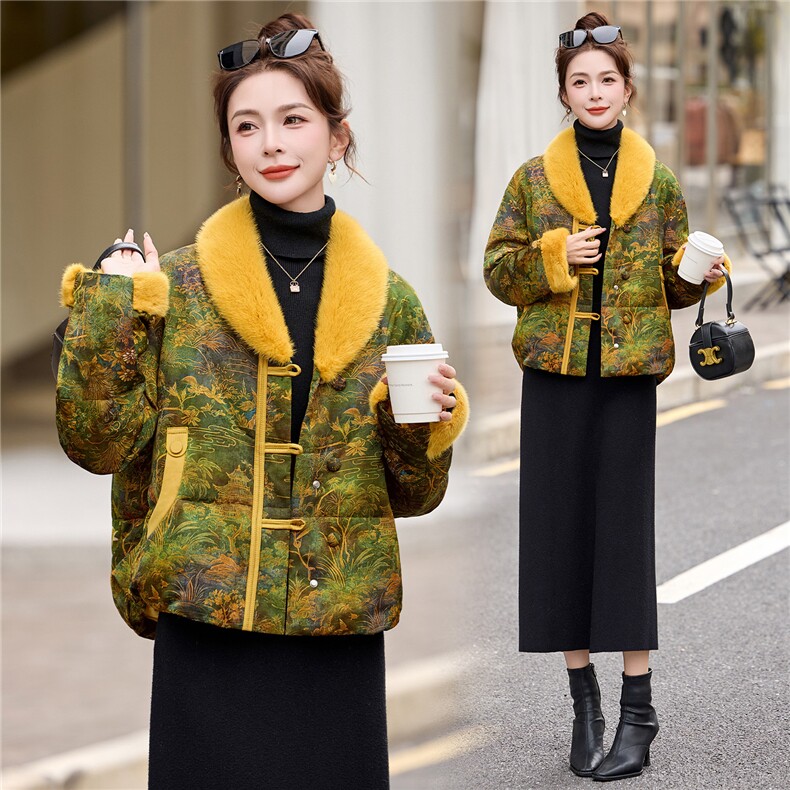 现货。现货。2025年冬季新中式潮气质保暖羽绒新款,女装羽绒服,艾仟回(原伊仟回)