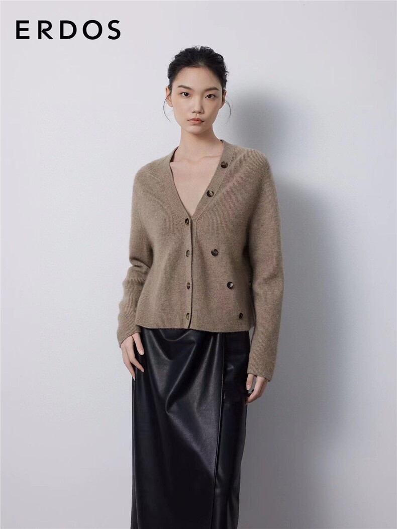 新款时尚羊绒V领针织衫女绒感宽松羊绒衫,女装羊绒衫,五色羊羊绒