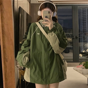 A101-P90 新款美式复古宽松绿色登山服冲锋衣男女外套秋图片