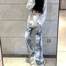 蓝色