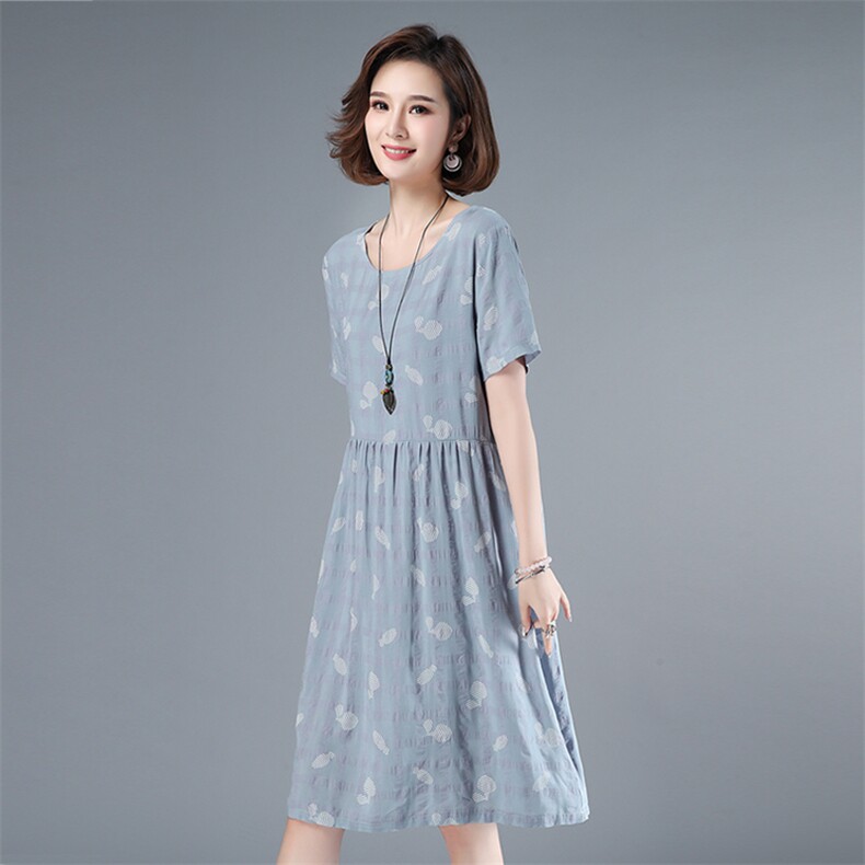 2021年夏季通勤韩版中长款a字裙40-49周岁高腰圆领短袖套头裙子,女装连衣裙,伊满意
