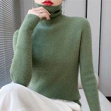 松绿色