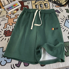 墨绿色