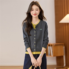 假两件针织开衫外套女秋2025新款上衣高级感刺绣宽松毛衣外搭潮，女装羊毛衫，艾米