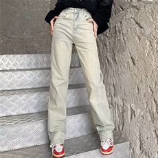 泥黄色