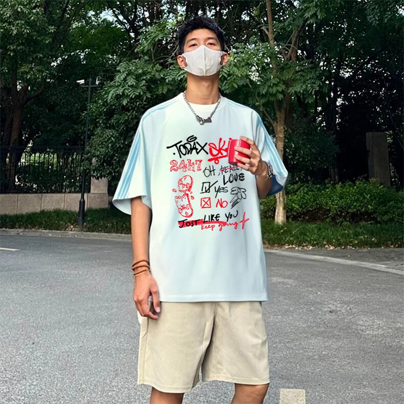 抖音得物品质二开240克宽松纯棉美式潮牌印花三条杠中性风短袖T恤,男装T恤,电商A486