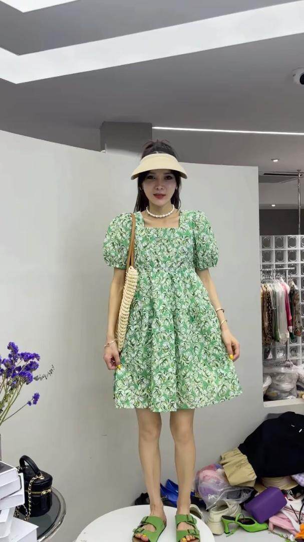 盐缩泡泡连衣裙，女装连衣裙，欧妮卡蒂蔓