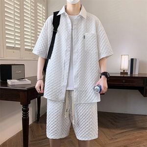夏季冰丝套装男痞帅潮流短袖衬衫短裤一套格子薄款运动休闲两件套图片