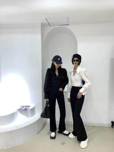 秋季新款韩版纯色长袖衬衫，女装衬衫，邱小姐