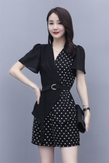 套装/套裙2021年夏季V领时尚百搭气质优雅拼接套装，女装套装/套裙，岚衣(原川流布茜）