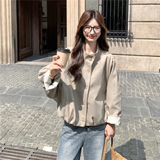 韩系卡其色风衣女2025秋季新款今年流行设计感小个子休闲百搭外套，女装风衣，2C135