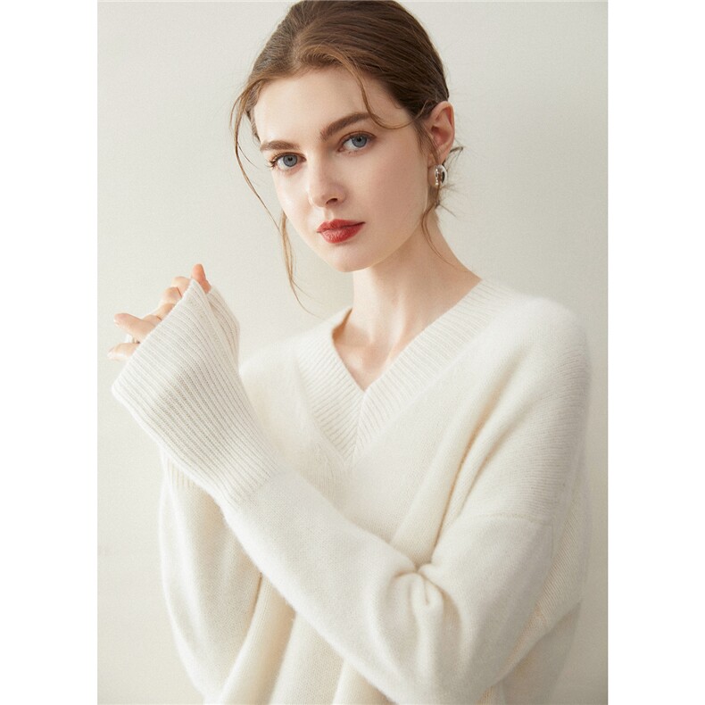 2025秋冬百搭时尚简约v领落肩加厚宽松针织衫，女装羊绒衫，米乐羊绒