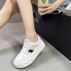真皮小白鞋女2024春夏新款透气网面休闲女鞋运动鞋女厚底板鞋图片
