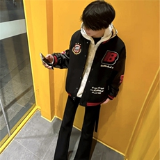 潮高街徽章刺绣pu皮拼接夹克男女青少年学生百搭潮流棒球服外套，男装夹克，四季星座505