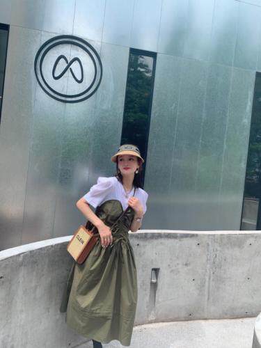 夏季新款韩版拼接连衣裙，女装连衣裙，红头发儿