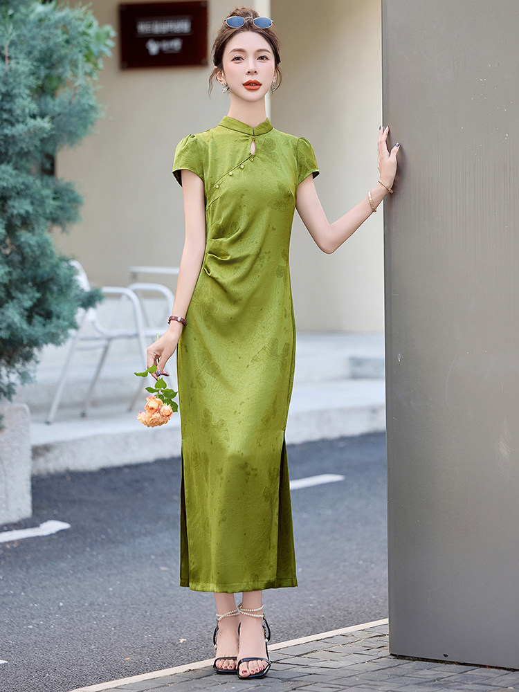 2025年夏季新中式缎面蝴蝶提花连衣裙女,女装连衣裙,曼娅璐