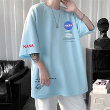 浅蓝色