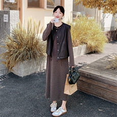 慵懒风条纹连衣裙套装女2025秋新款超火流行皮衣马甲T恤裙两件套，女装连衣裙，2C032