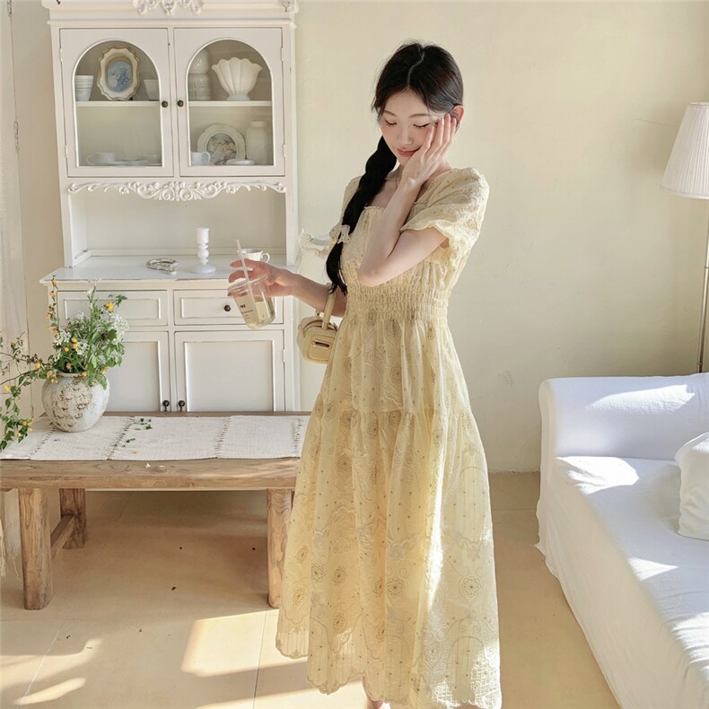 黄色重工刺绣法式连衣裙女2025年新款夏日独特漂亮掐腰绝美小裙子,女装连衣裙,浙宝208A