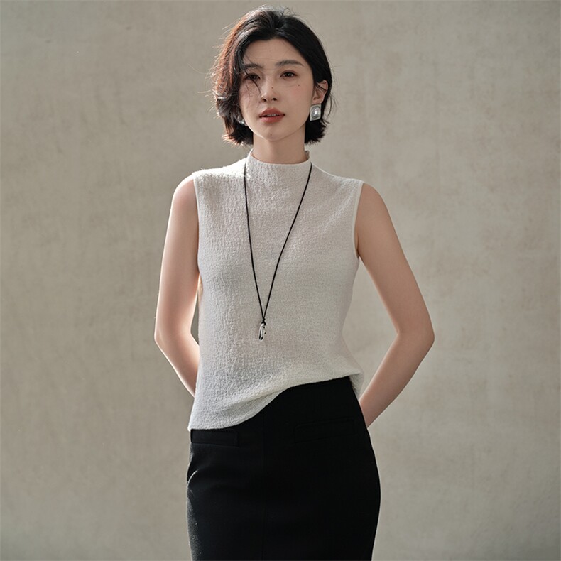 女士半高领肌理纹无袖衫图片