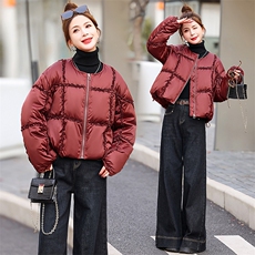 超好看圆领木耳花边短款羽绒服女2025冬季小个子白鸭绒面包服外套，女装羽绒服，歌伊格美