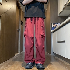 红色