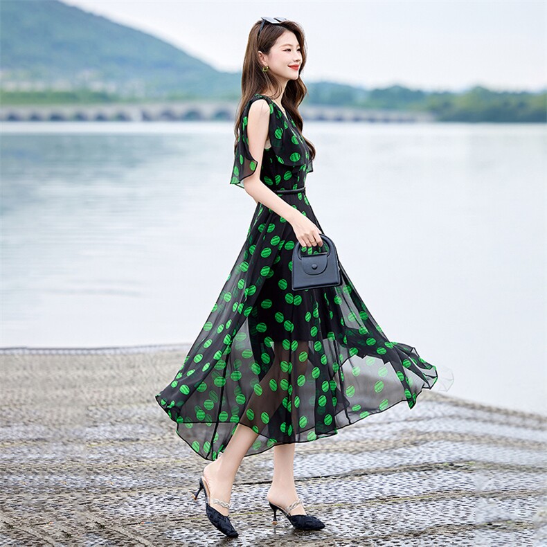 法式高端碎花连衣裙女2025夏新款气场强大十三行减龄收腰显瘦裙子,女装连衣裙,尚娜萱