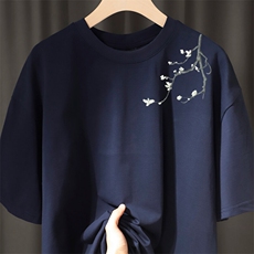 藏青色