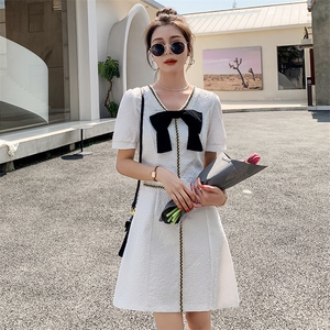现货-蝴蝶结小香风连衣裙女夏2023新款时尚气质轻奢小个子裙子图片