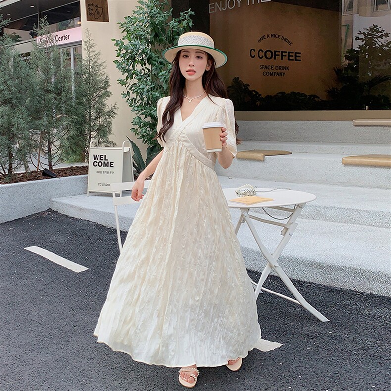 茶歇法式v领连衣裙女夏2025新款高级感超好看垂坠感温柔雪纺长裙,女装连衣裙,2C090