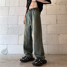 蓝色