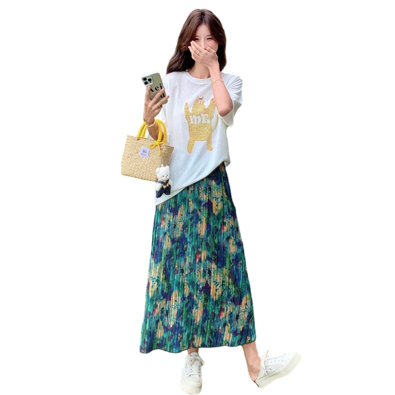 油画白色T恤碎花百褶裙套装女夏2025新款学院风两件套小个子爆款,女装连衣裙,2D008