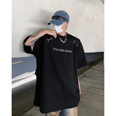 黑色